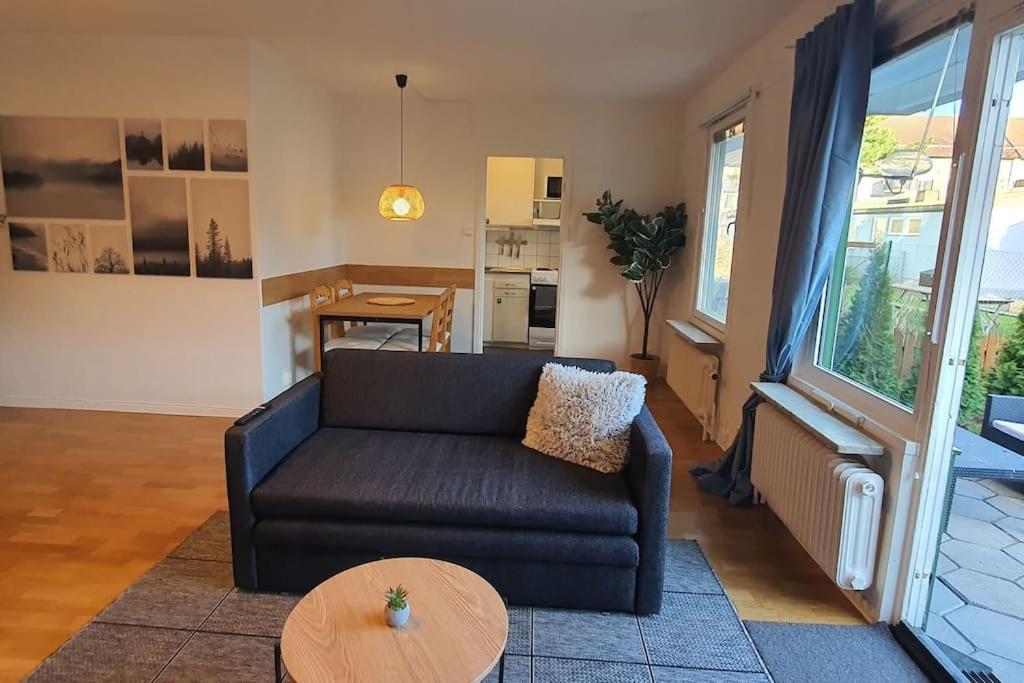 Apartment With Garden Near Metro! Stockholm Exteriér fotografie